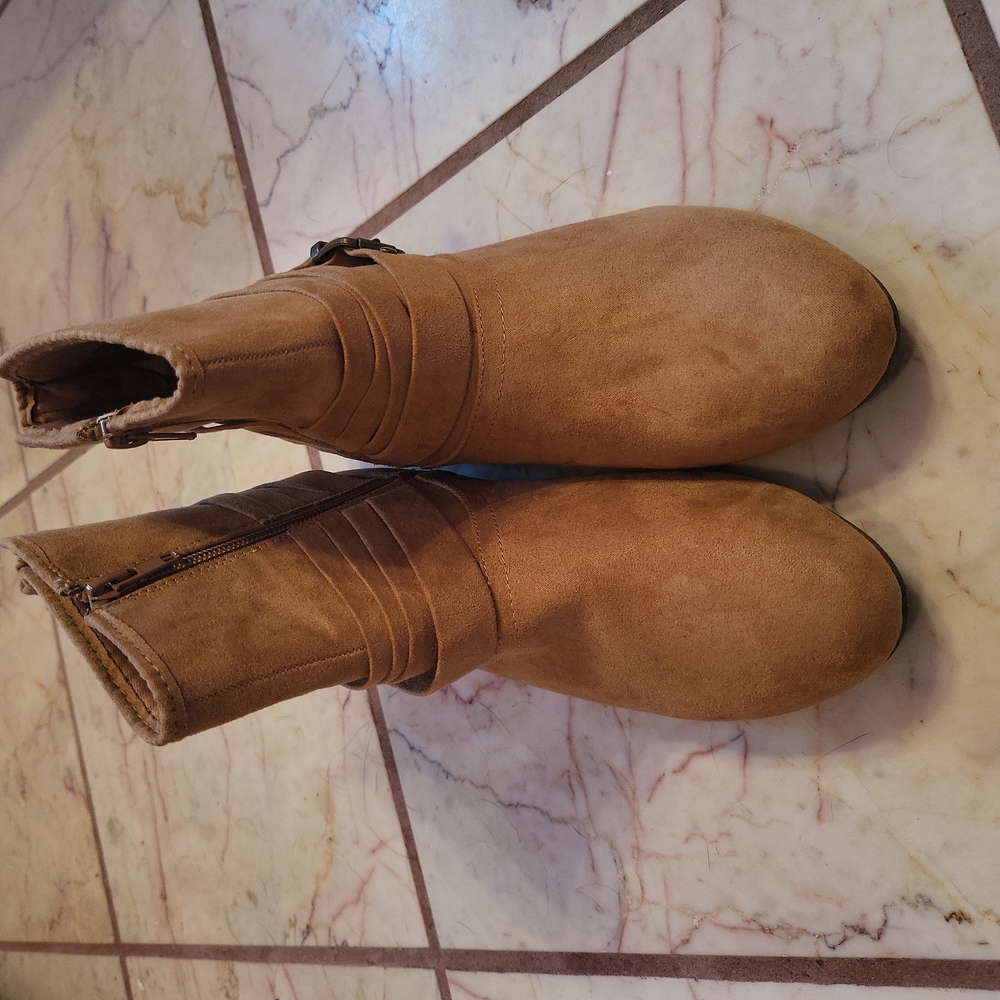 Ankle boots.